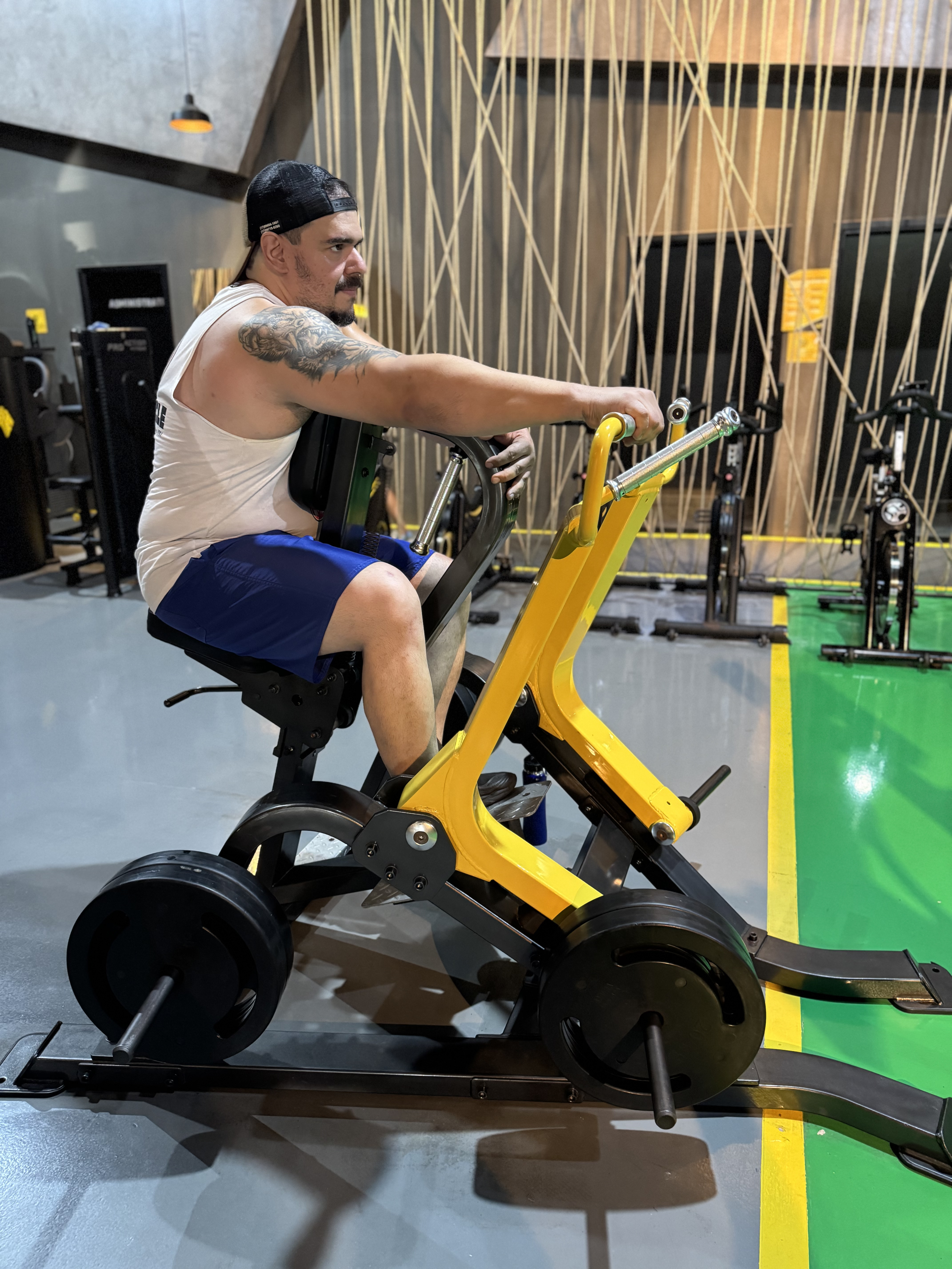 Aluna treinando na WFit